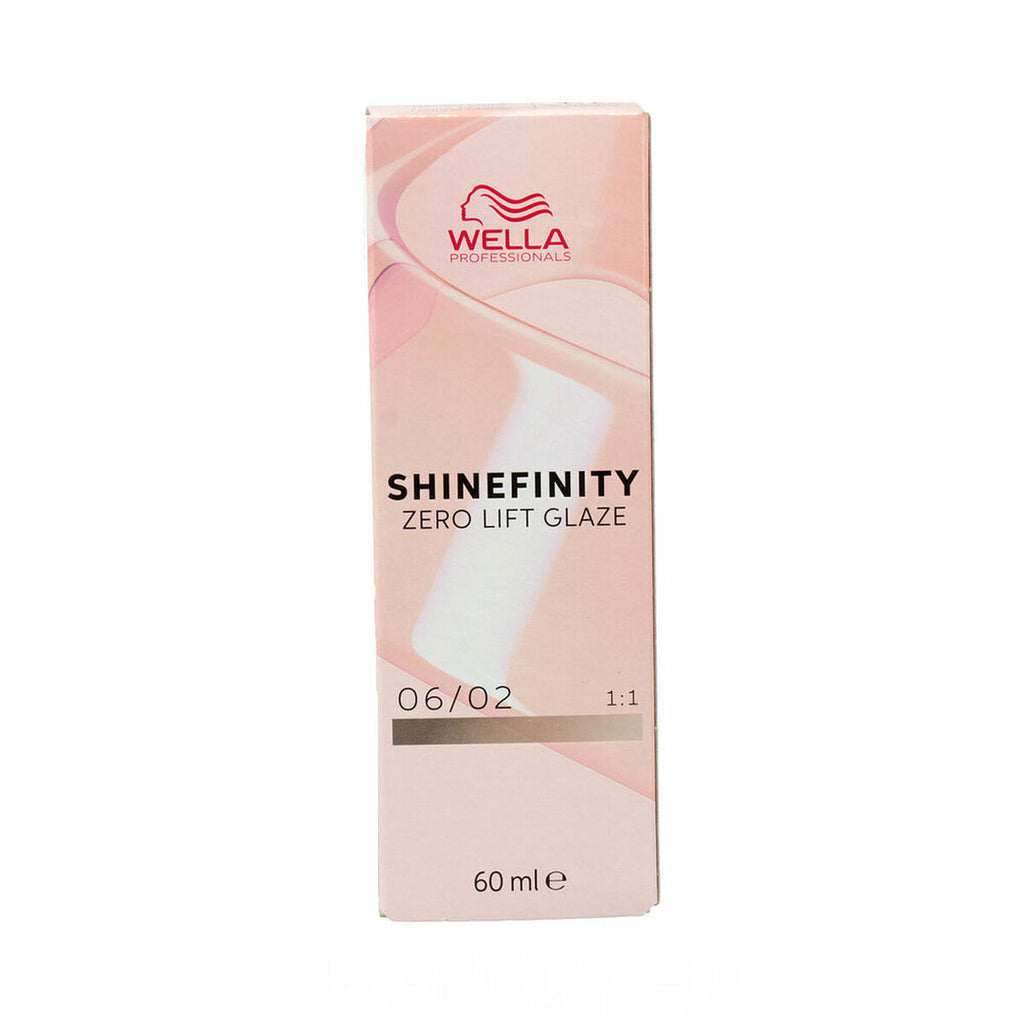 Dauerhafte coloration wella shinefinity color nº 06/02 60