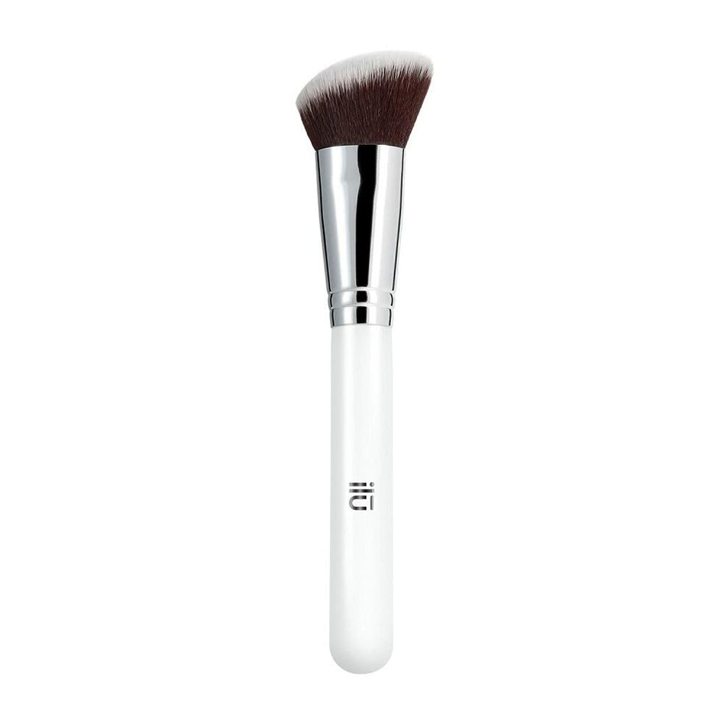 Rouge-pinsel ilū nº 301 kabuki im winkel - schönheit